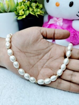 baroque-oval-faux-pearl-chain