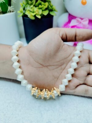 textured-pearl-gold-flower-beaded-chain