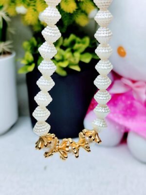 textured-pearl-gold-flower-beaded-chain