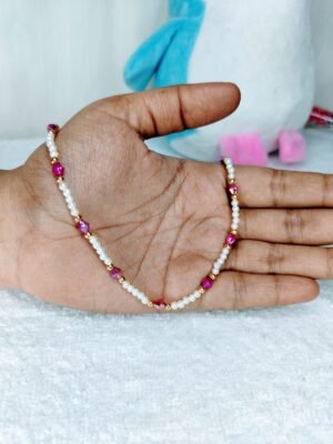 fuchsia-sparkle-petite-pearl-necklace