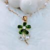 emerald-bloom-flower-pearl-chain-necklace