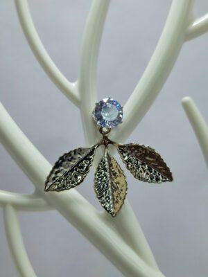 silver-plated-textured-leaf-stud-earrings