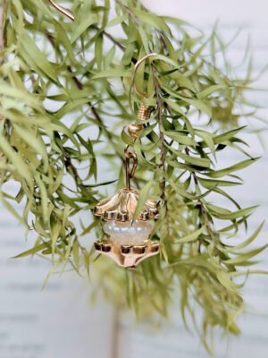 drop earrings, handmade earrings, faux pearl, gold tone, elegant, vintage style, special occasion, unique design