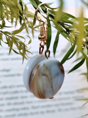 marbled-shell-gold-coin-dangle-earrings